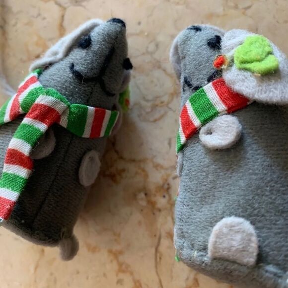 Vintage Pair of Christmas Mice - Picture 2 of 3